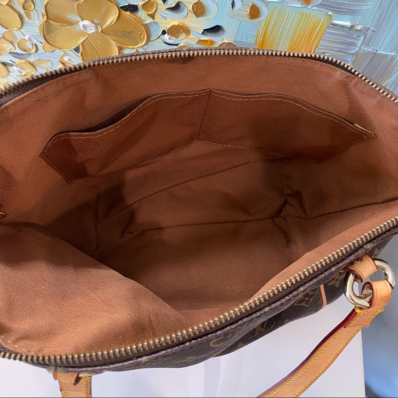 Louis Vuitton Monogram Canvas Totally PM Bag - Picture 9 of 12